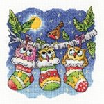 (image for) A Christmas Hoot - Birds of A Feather